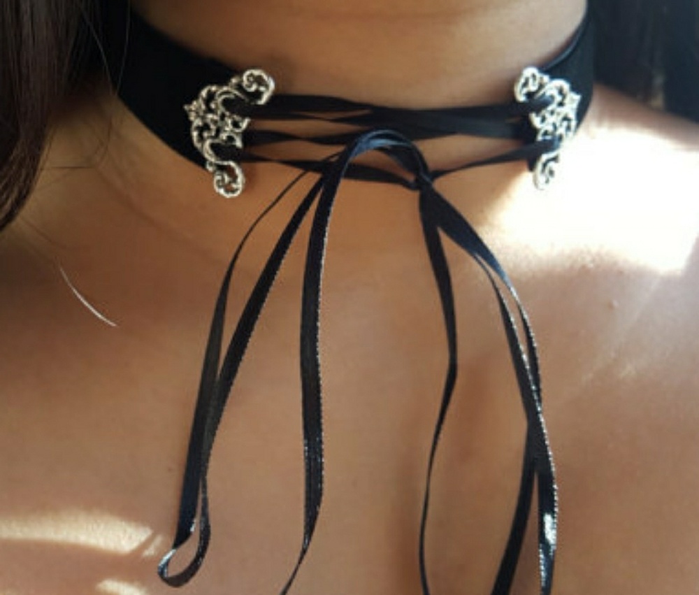 🖤Corset velvet choker🖤